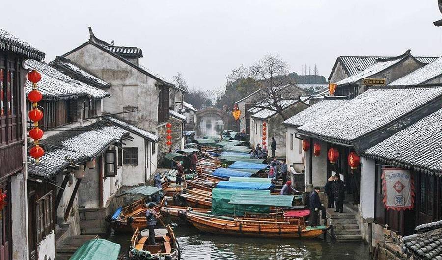 杨幂“拖飞机”，刘诗诗是天选，李一桐幸运万能